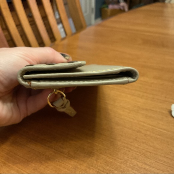 Dooney & Bourke Florentine Light Taupe Wallet - Picture 5 of 9